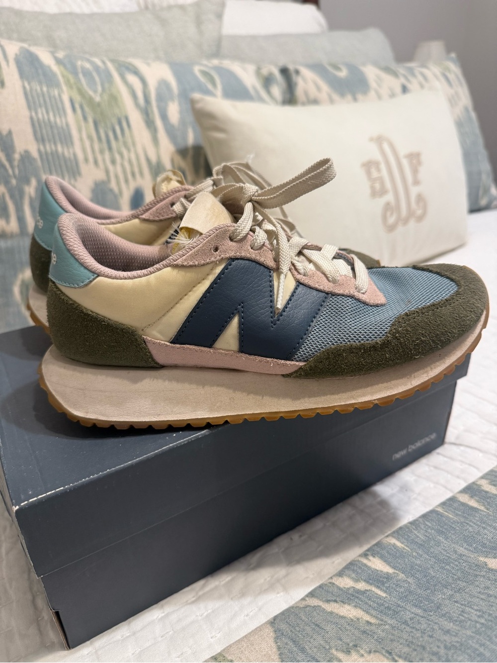 Women’s New Balance 237 Norway Spruce Storm Blue